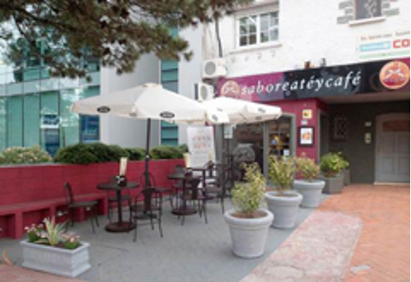 Saboreat� y Caf�, Hosteler�a