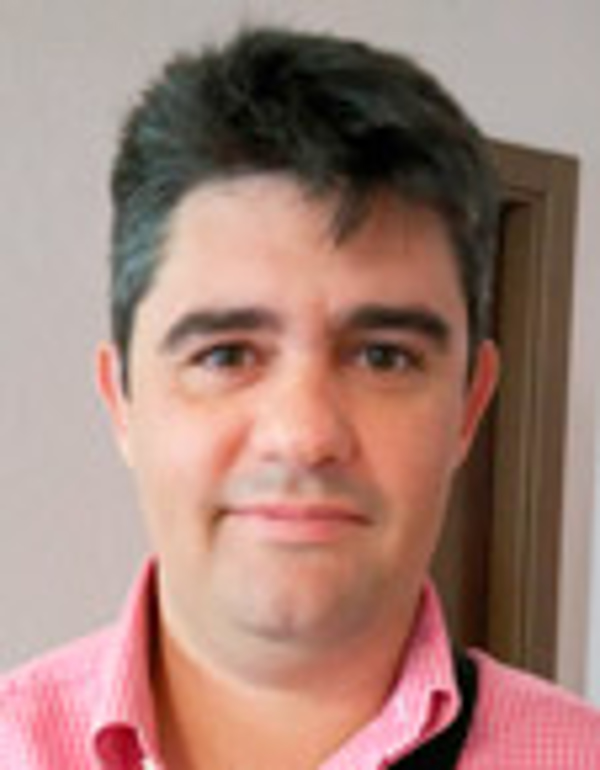 Entrevista a Alberto Jara, franquicia SmartphoneLand