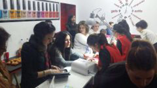 Nails Factory se estrena en Extremadura