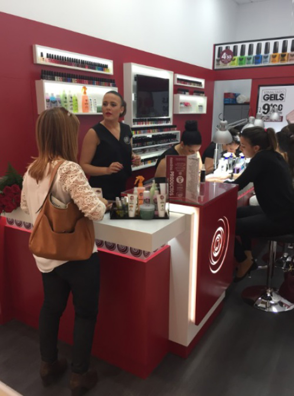 Nails Factory suma una nueva franquicia en Andalucia