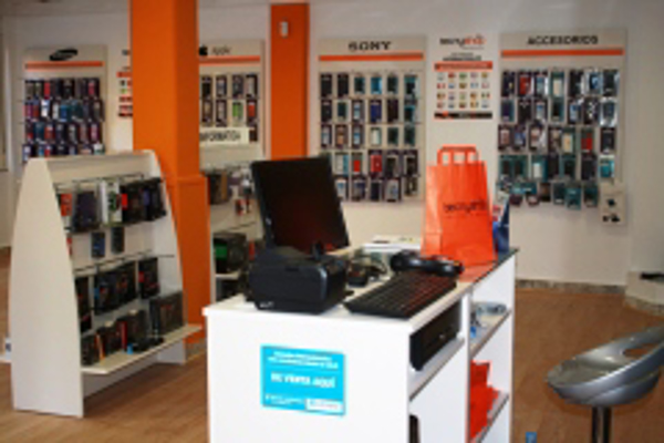 Tecnyshop móviles en Murcia