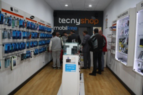 TECNYSHOP MOBILFREE ABRE EN ALMERÍA