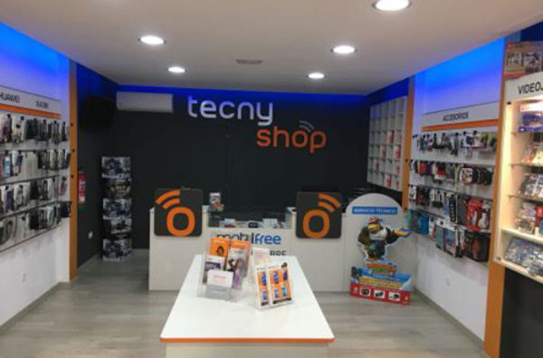 Valencia se abre paso a la telefonía, tecnología móvil y energía con la apertura de una tienda Tecnyshop
