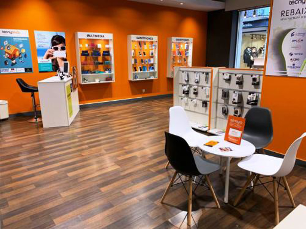 VALDEPEÑAS SE SUMA A LA RED DE TIENDAS DE LA FRANQUICIA DE TELEFONÍA TECNYSHOP