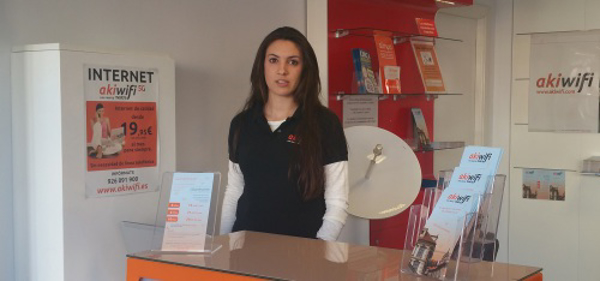 akiwifi Guadiana celebra su segundo aniversario de la mano de la emprendedora Silvia Redondo