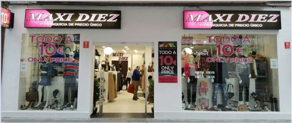 NUEVA FIRMA DE LA FRANQUICIA MAXI DIEZ EN LA PROVINCIA DE MALAGA