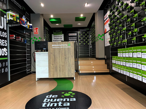Nueva tienda asociada Debuenatinta Gijón