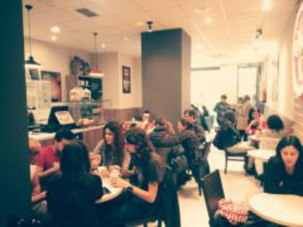 Época Coffee Inaugura un nuevo establecimiento en Valladolid.