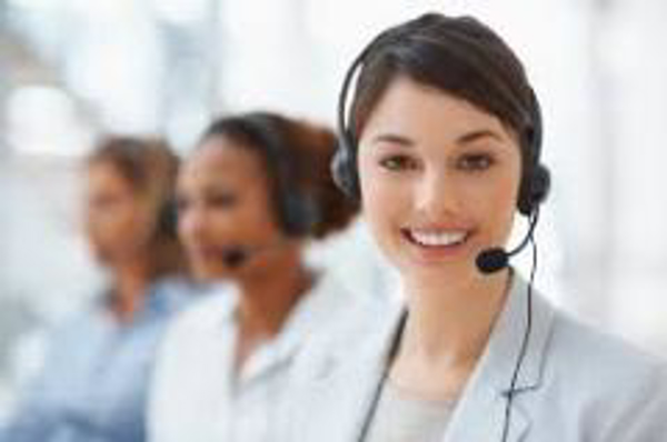 Consulcom configura un Call Center para el apoyo comercial a sus franquiciados.