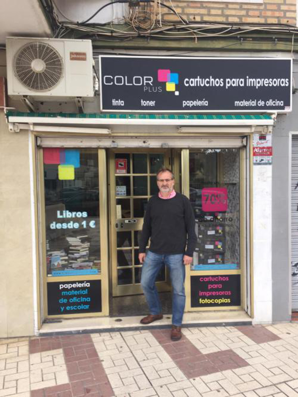 COLOR PLUS MÁLAGA ABRE SUS PUERTAS