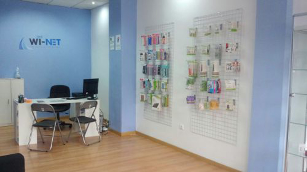 WI-NET INAUGURA DOS NUEVOS CENTROS EN GRANADA
