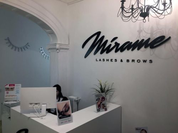 Mírame Lashes & Brows inaugura la ‘Maison Mírame’, su flagship en Barcelona
