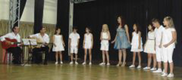 PRESENTACIÓN DEL CANCIONERO LYSMON
