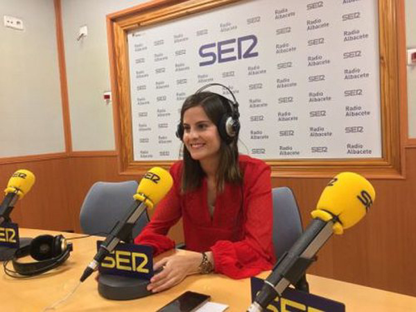 María Gil, directora de Campus Albacete, entrevistada en la Cadena SER