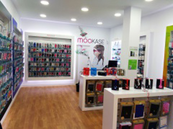 mooKASE abre su 3º tienda en Huelva, consolidándose como la tienda de referencia.