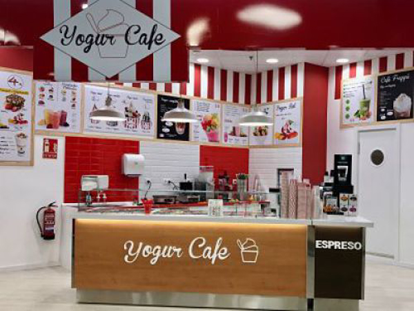Exito de la marca Yogur Café en Madrid;