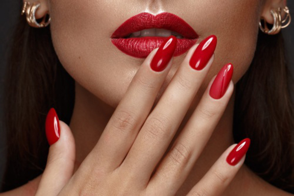 Uso de los acrilatos en BE BEAUTY