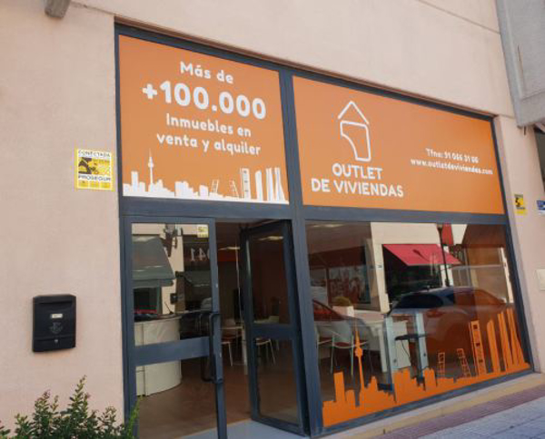 SUMATE A LA RED NARANJA  ¡Outlet de Viviendas es la red que te conviene!