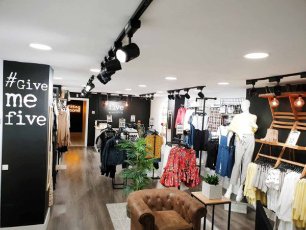 INTERIORISMO DE NUESTRAS TIENDAS FIVE