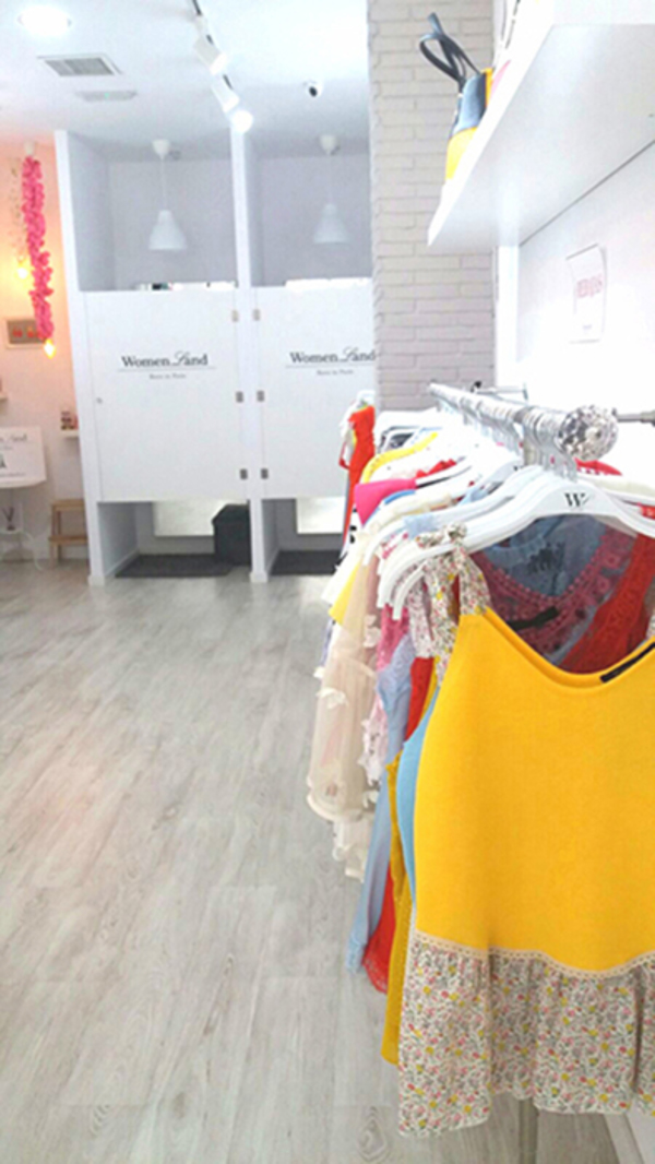 La filosofía WomenLand: Moda, Visión y Calidad.