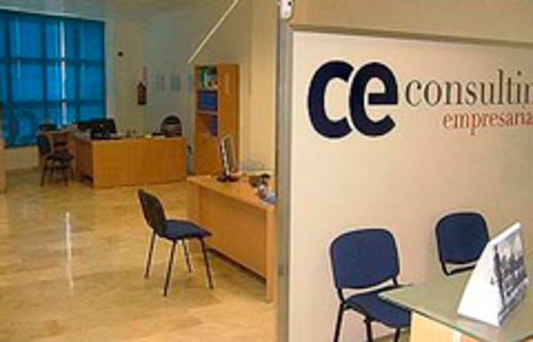 CE Consulting Empresarial inaugura una nueva franquicia en Dos Hermanas