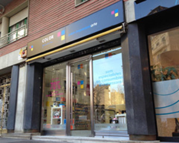 Color Plus inaugura su nueva franquicia Barcelona Eixample