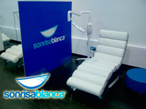 Sonrisa Blanca comienza 2013 con nuevas franquicias en Ibiza y Mataró