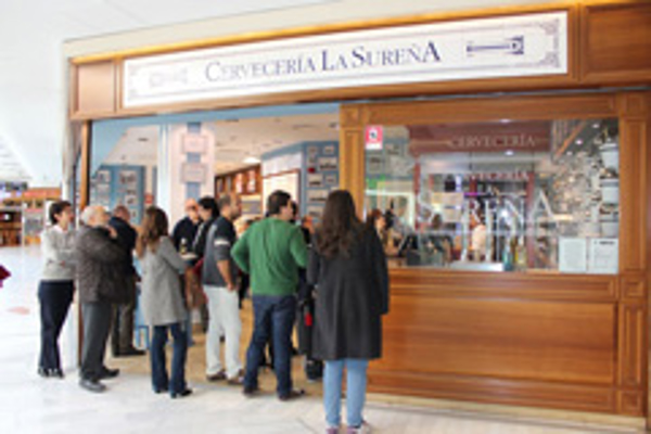 Restalia reinventa el modelo de negocio de sus franquicias La Sureña y 100 Montaditos