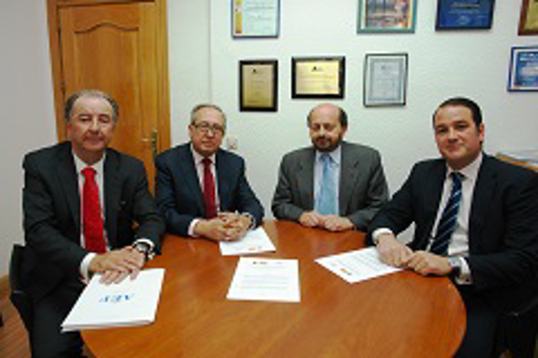 La AEF y el SIF estrechan sus relaciones en beneficio de la franquicia