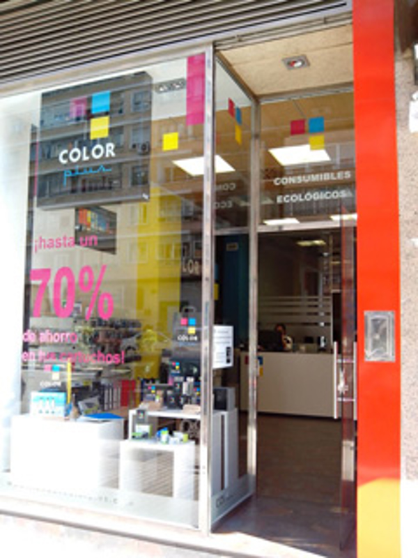 Color Plus abre las puertas de su franquicia Zaragoza Plaza Roma