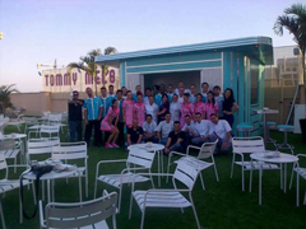 La franquicia Tommy Mel’s llega al C.C. La Zenia Boulevard 