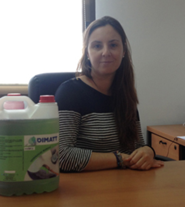 Las franquicias Grupo Dimatt presentan el nuevo desengrasante D400