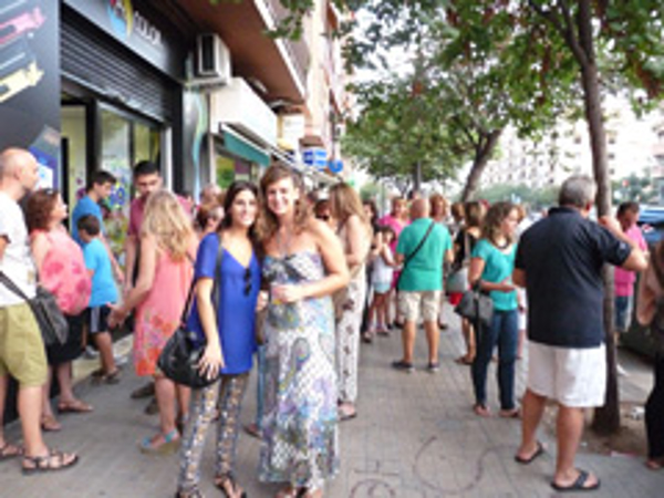 Acolor inaugura exitosamente su nueva franquicia en Valencia