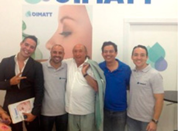 Un joven emprendedor abre una franquicia Dimatt