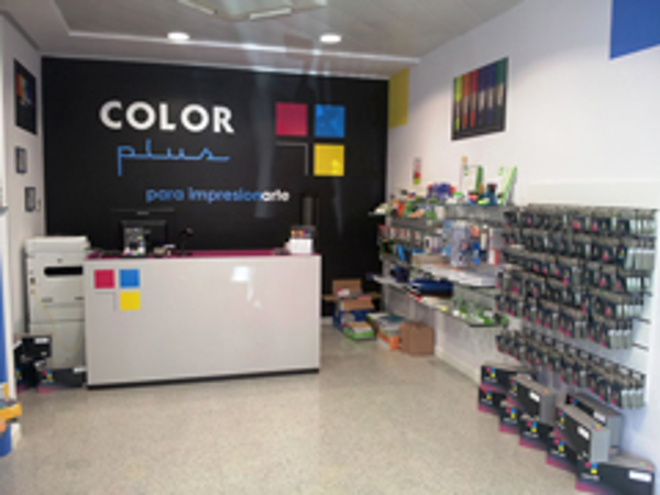 Color Plus Alarcón, octava franquicia Color Plus en la capital
