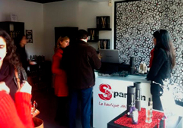 ESSEparfum inaugura su nueva franquicia en Almada, Portugal
