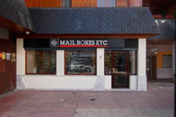 Mail Boxes Etc. abre su séptima franquicia en Aragón