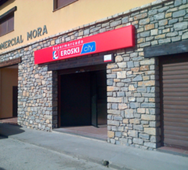 Las franquicias Eroski inauguran un supermercado en Mora de Rubielos, Teruel