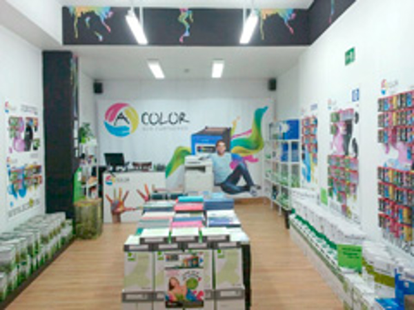 Acolor trabaja en la próxima apertura de su franquicia en Lérida