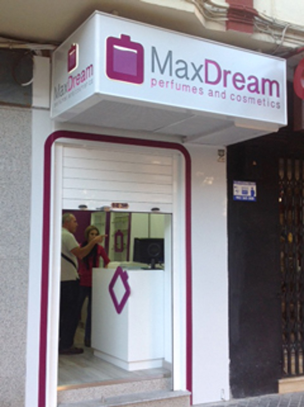 Las franquicias MaxDream se alían con Respiralia para conseguir un mundo sin humo