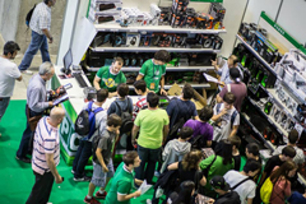 PCBOX se reafirma como la franquicia de referencia para gamers en inGame EXPERIENCE