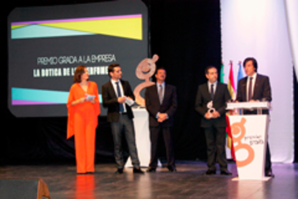 La Botica de los Perfumes premiada por los lectores de la Revista Grada como la mejor franquicia extremeña