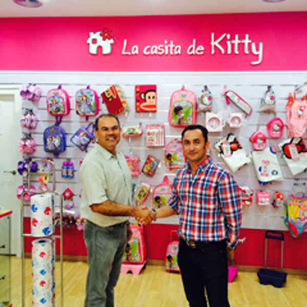 La Casita de Kitty llena de color El Ejido con su nueva franquicia