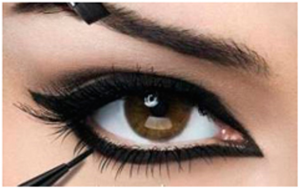 Las franquicias CienFragancias, lanzan su nueva línea de productos CF MAKEUP 