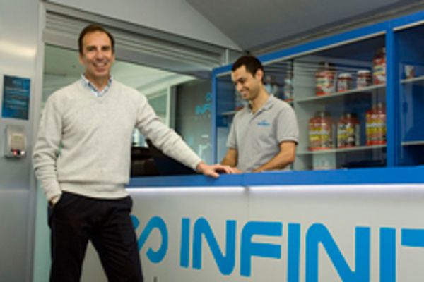 La franquicia Infinit Fitness cuenta con casi 3.000 socios en su red de gimnasios ‘de conveniencia’