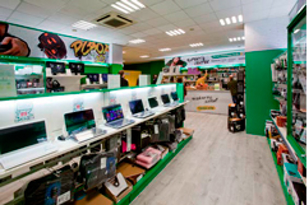 Las franquicias de informática BEEP y PCBOX presentes en el SIF 2014