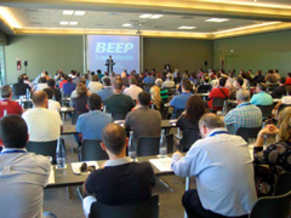 Más de 200 franquiciados de las franquicias BEEP acuden al Meeting 2014