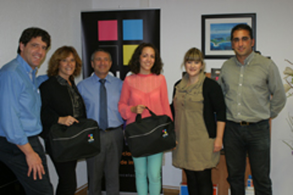 La nueva franquicia Color Plus León finaliza su curso de formación