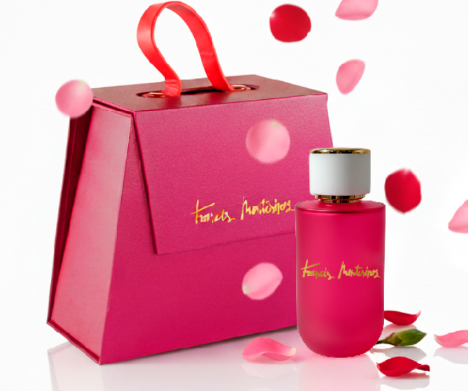 Presentación nuevo perfume  ”Francis Montesinos “ en franquicias Cien Frangancias.