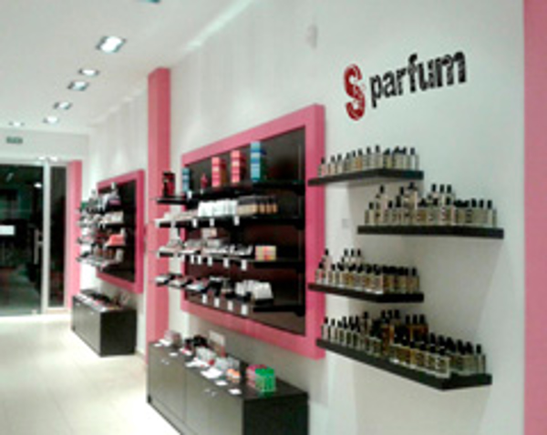 Esse Parfum inaugura franquicia en modalidad corner en Irún